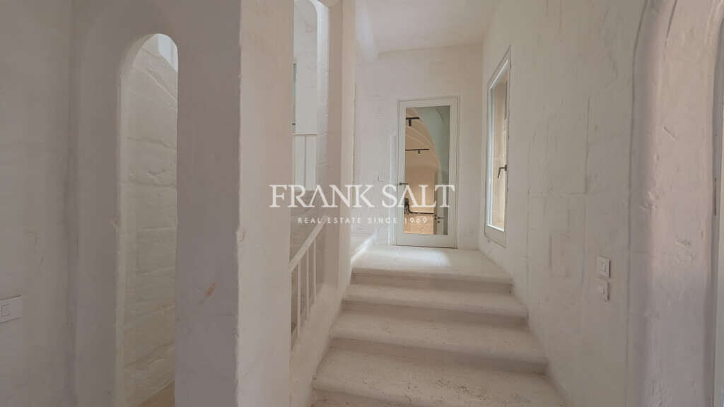 Balzan, 3 Bedrooms Bedrooms, ,1 BathroomBathrooms,For Sale,FRSA-926271