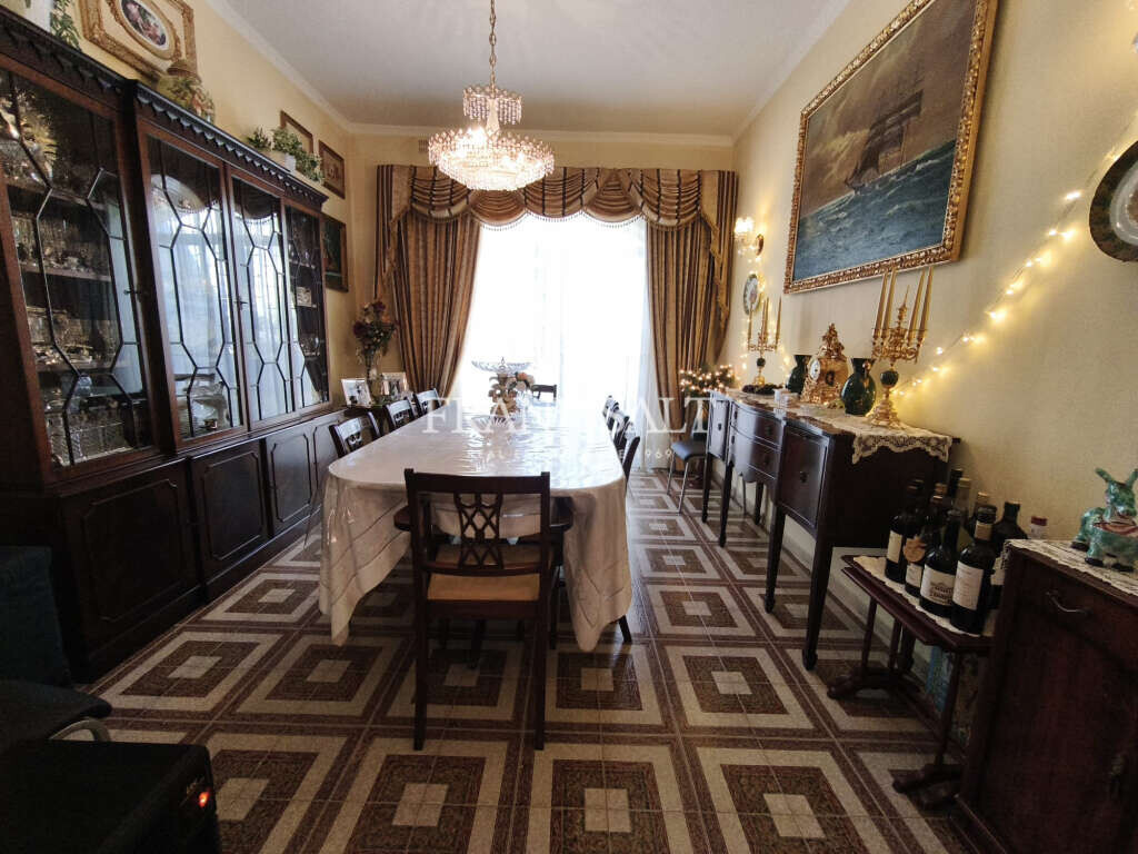 Attard, 4 Bedrooms Bedrooms, ,1 BathroomBathrooms,For Sale,FRSA-926082