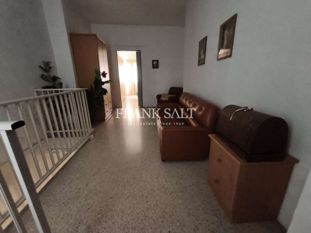 Mosta, 1 Bedroom Bedrooms, ,For Sale,FRSA-926137