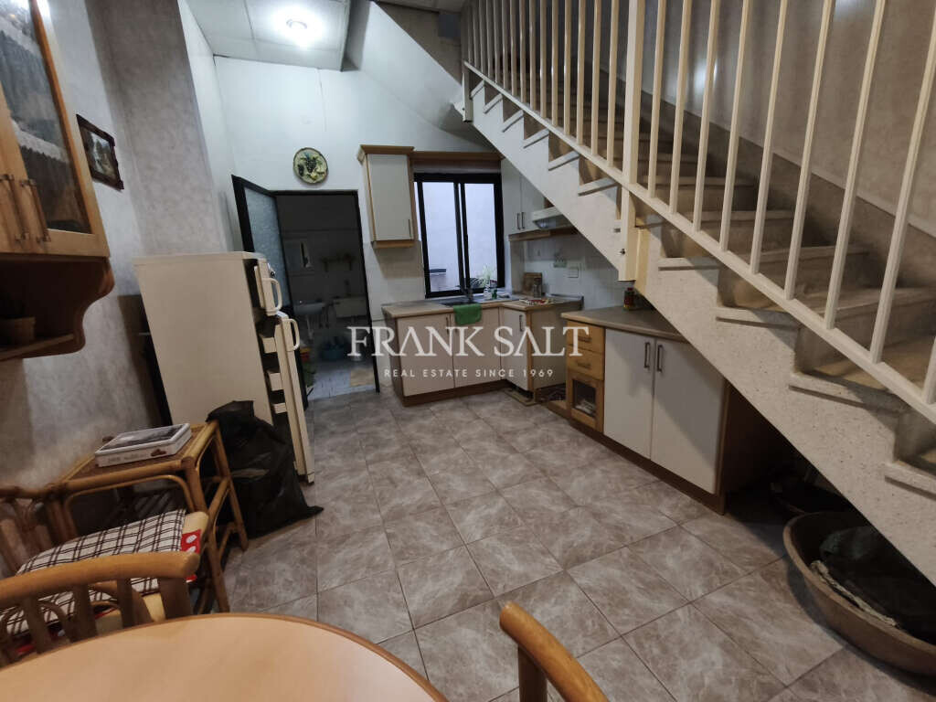 Mosta, 1 Bedroom Bedrooms, ,For Sale,FRSA-926137