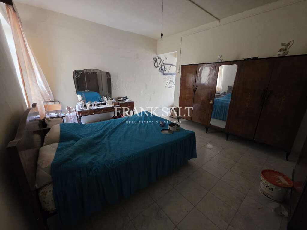 Bugibba, 2 Bedrooms Bedrooms, ,1 BathroomBathrooms,For Sale,FRSA-925930