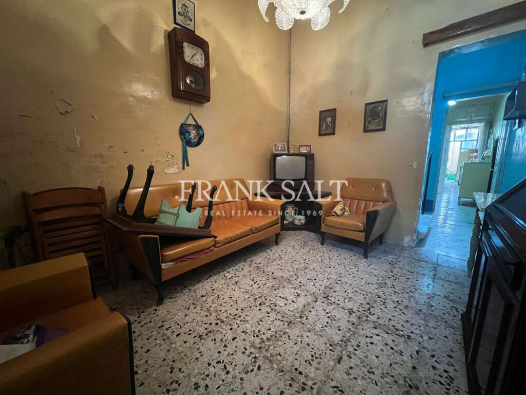 Zabbar, 2 Bedrooms Bedrooms, ,1 BathroomBathrooms,For Sale,FRSA-926193