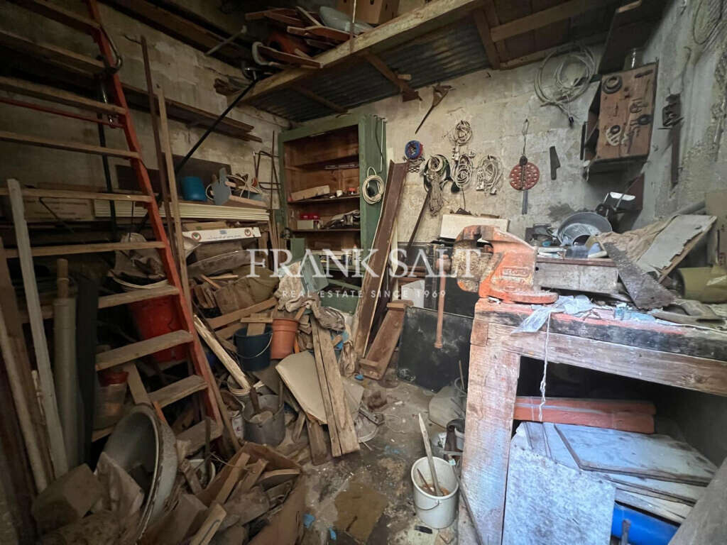 Zabbar, 2 Bedrooms Bedrooms, ,1 BathroomBathrooms,For Sale,FRSA-926193