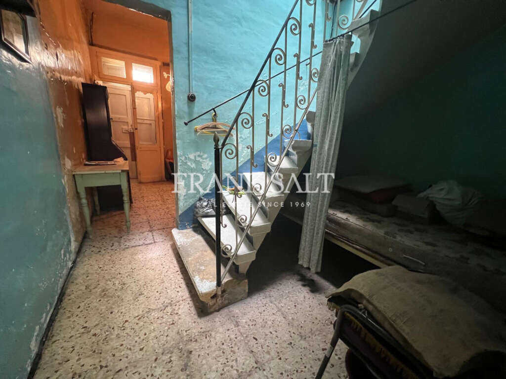 Zabbar, 2 Bedrooms Bedrooms, ,1 BathroomBathrooms,For Sale,FRSA-926193