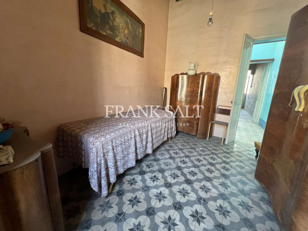 Zabbar, 2 Bedrooms Bedrooms, ,1 BathroomBathrooms,For Sale,FRSA-926193