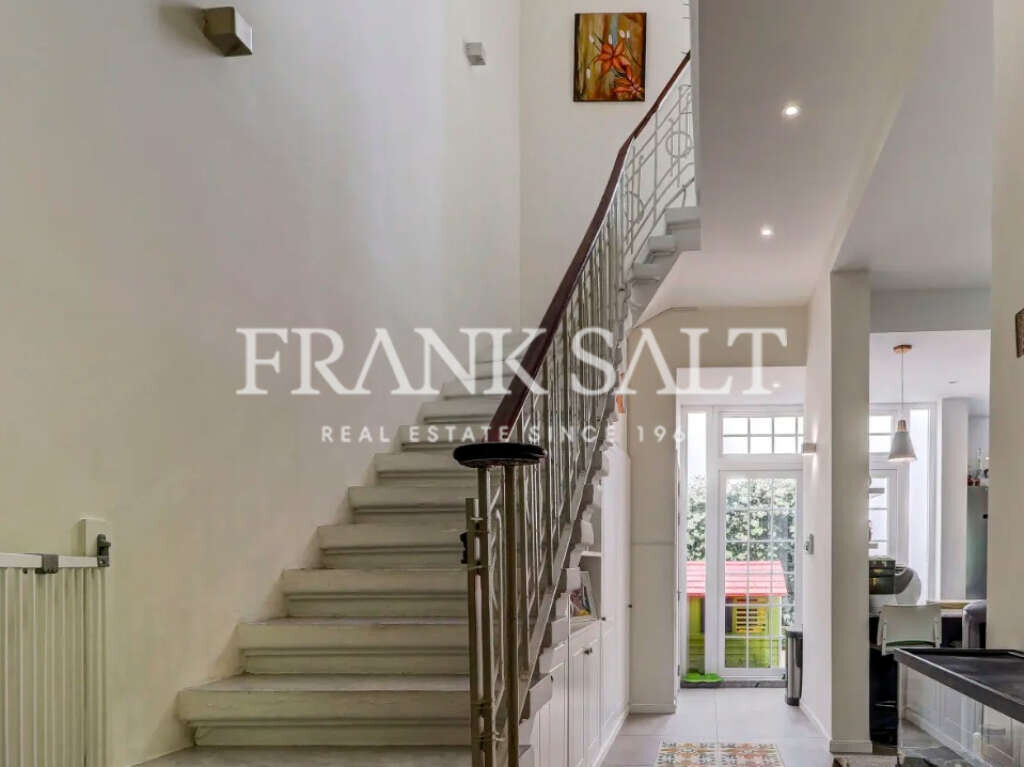 Sliema, 4 Bedrooms Bedrooms, ,3 BathroomsBathrooms,For Sale,FRSA-924581