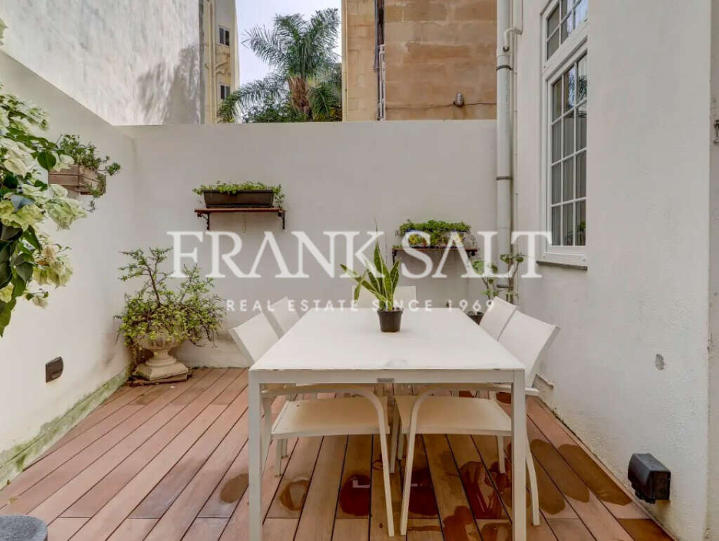 Sliema, 4 Bedrooms Bedrooms, ,3 BathroomsBathrooms,For Sale,FRSA-924581