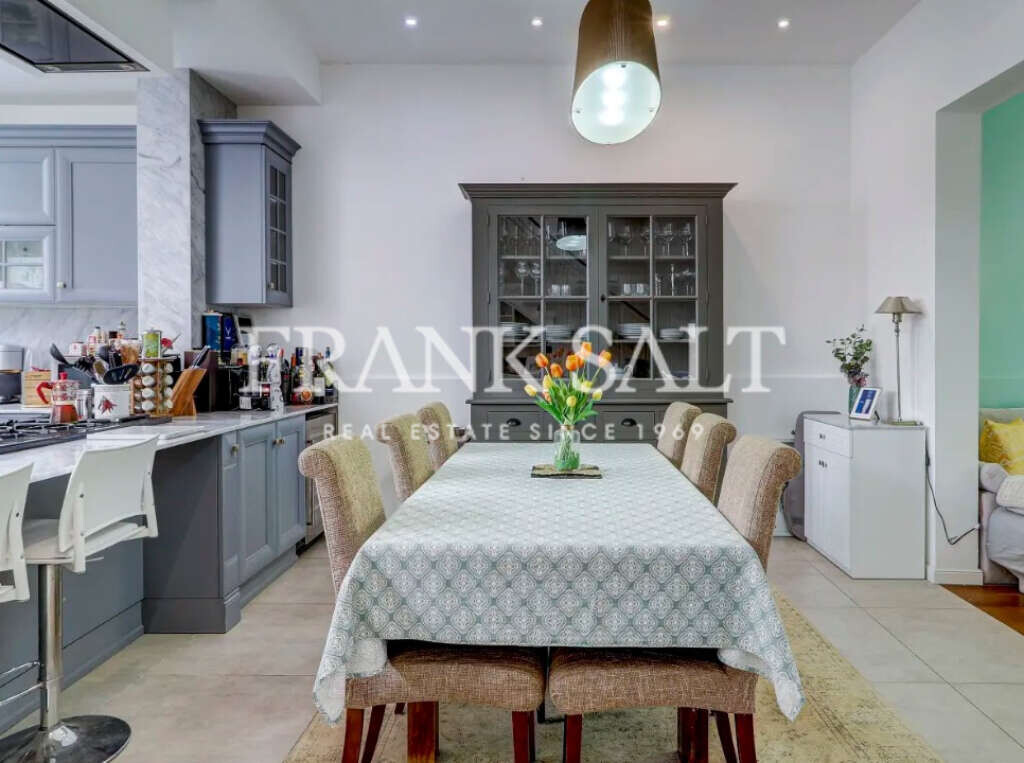 Sliema, 4 Bedrooms Bedrooms, ,3 BathroomsBathrooms,For Sale,FRSA-924581