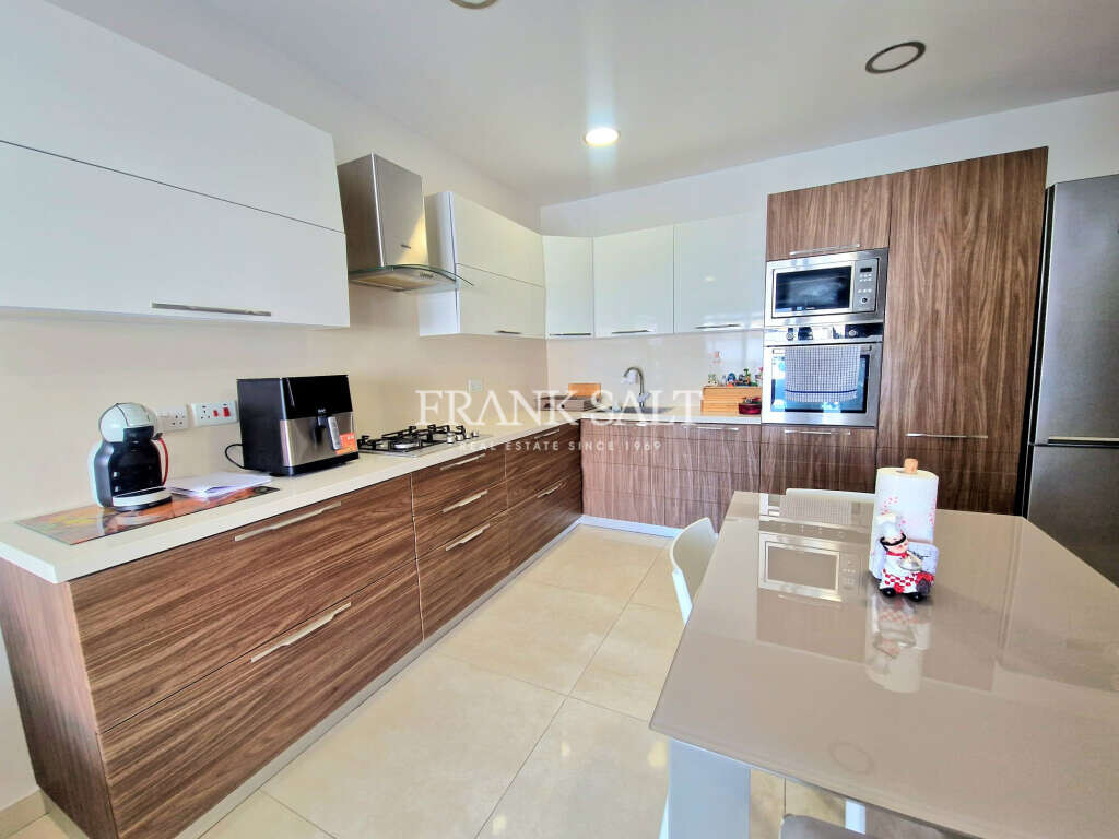 Marsascala, 3 Bedrooms Bedrooms, ,1 BathroomBathrooms,For Sale,FRSA-926152