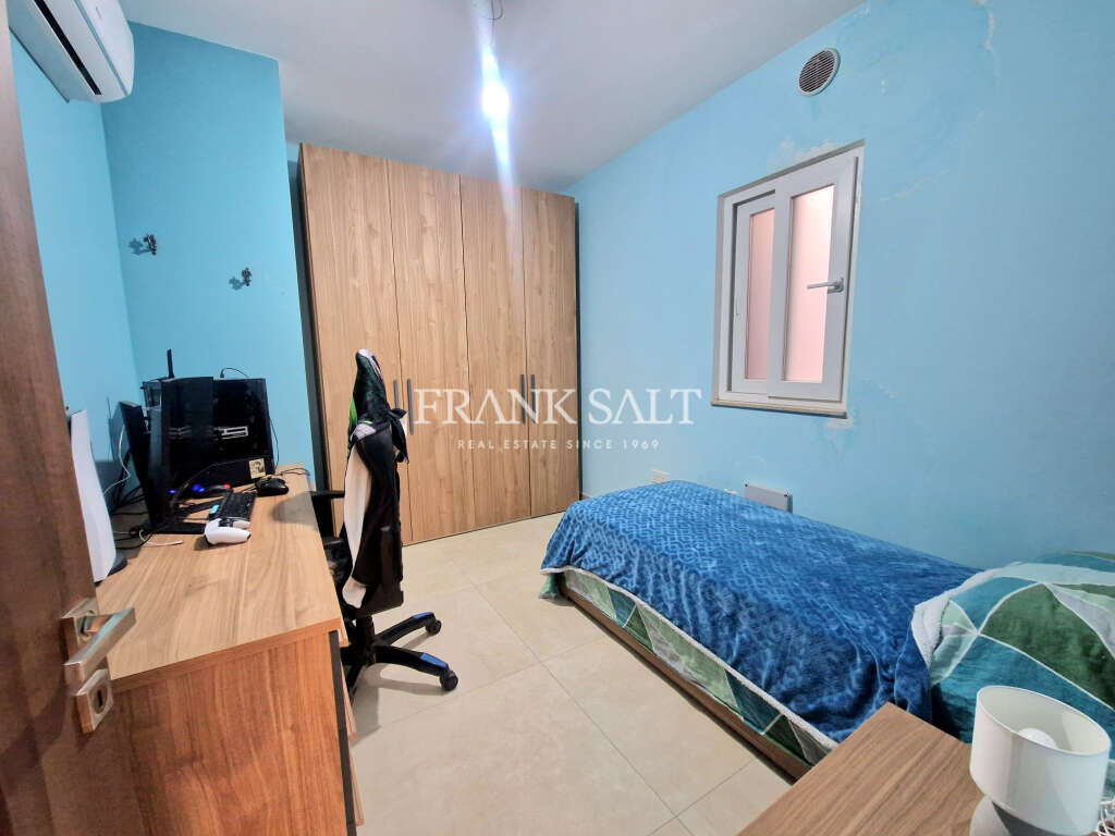 Marsascala, 3 Bedrooms Bedrooms, ,1 BathroomBathrooms,For Sale,FRSA-926152