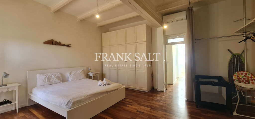 Valletta, 2 Bedrooms Bedrooms, ,1 BathroomBathrooms,For Sale,FRSA-926071