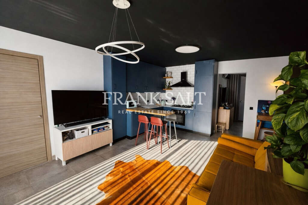 Tarxien, 1 Bedroom Bedrooms, ,1 BathroomBathrooms,For Sale,FRSA-926103