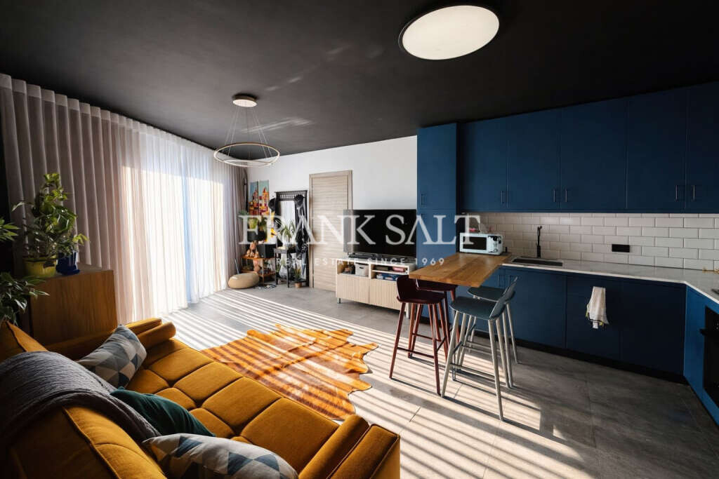 Tarxien, 1 Bedroom Bedrooms, ,1 BathroomBathrooms,For Sale,FRSA-926103