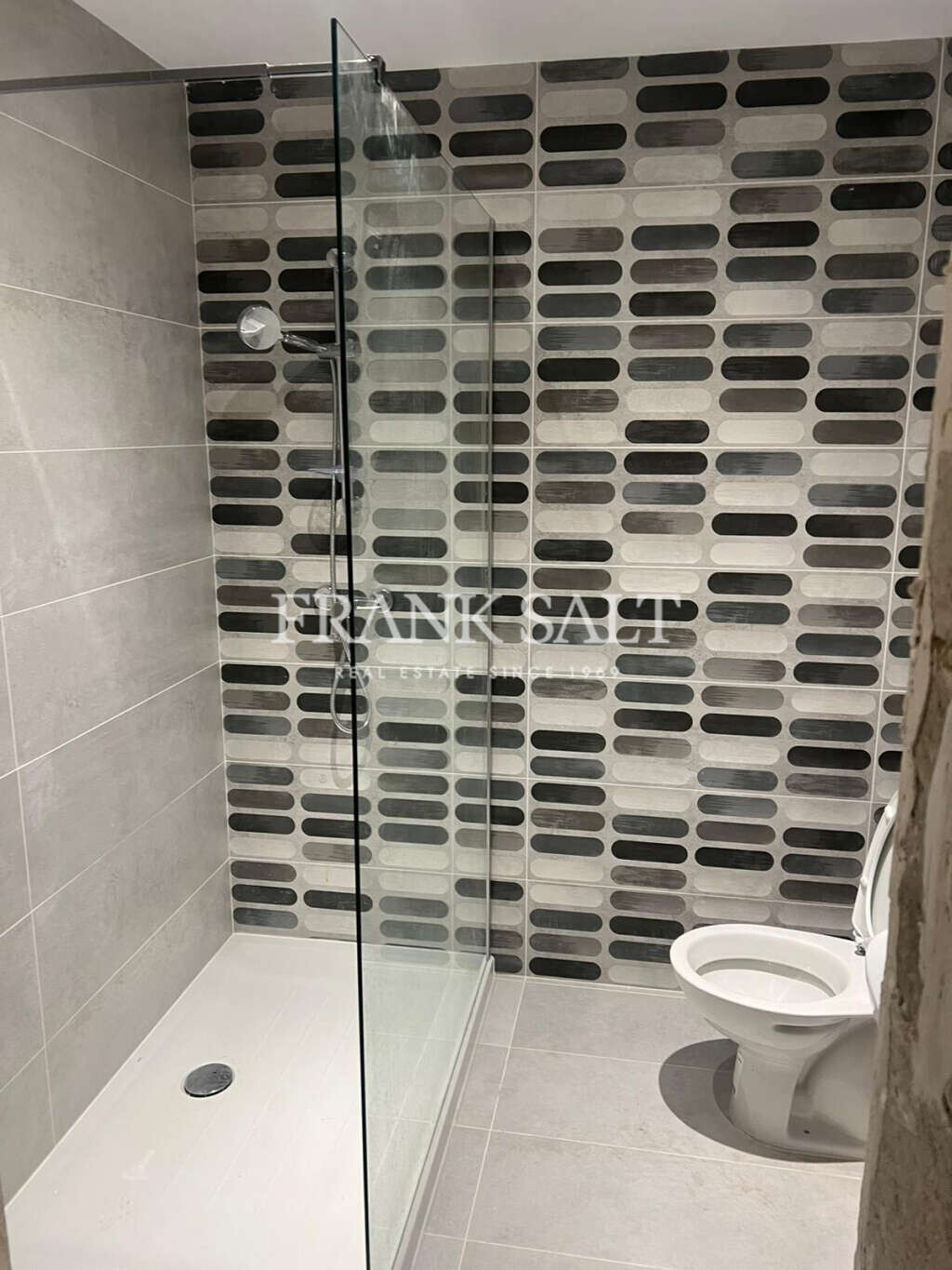 Sliema, 2 Bedrooms Bedrooms, ,1 BathroomBathrooms,For Sale,FRSA-926081