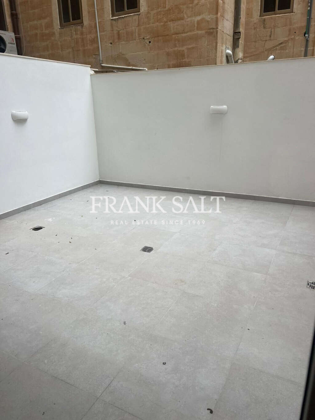 Sliema, 2 Bedrooms Bedrooms, ,1 BathroomBathrooms,For Sale,FRSA-926081