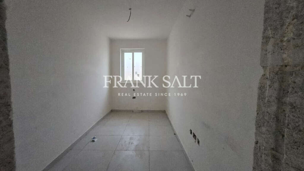 Mellieha, 1 Bedroom Bedrooms, ,For Sale,FRSA-926085