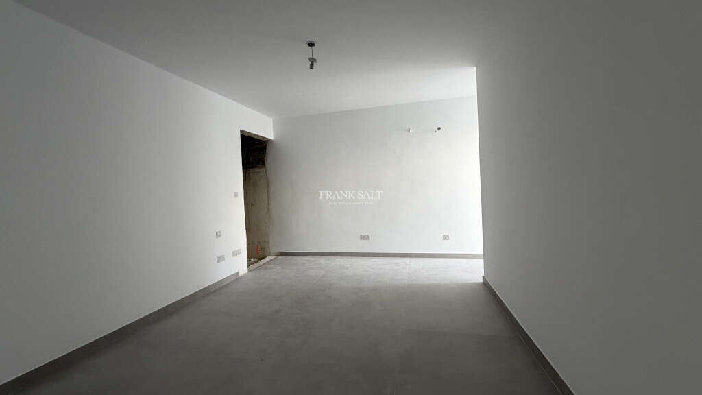 Attard, 2 Bedrooms Bedrooms, ,2 BathroomsBathrooms,For Sale,FRSA-926092