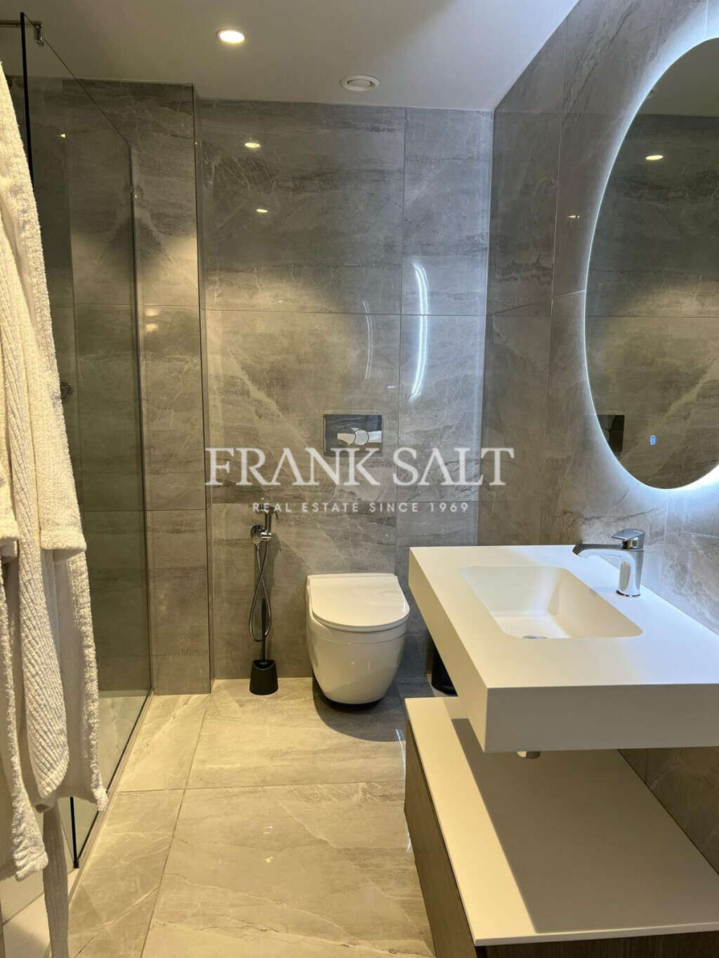 Mercury Suites, 1 Bedroom Bedrooms, ,1 BathroomBathrooms,For Sale,FRSA-925562