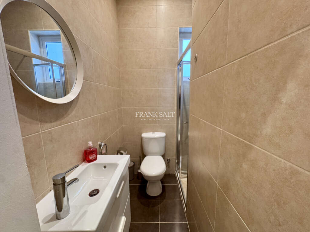 Sliema, 4 Bedrooms Bedrooms, ,4 BathroomsBathrooms,For Sale,FRSA-925878