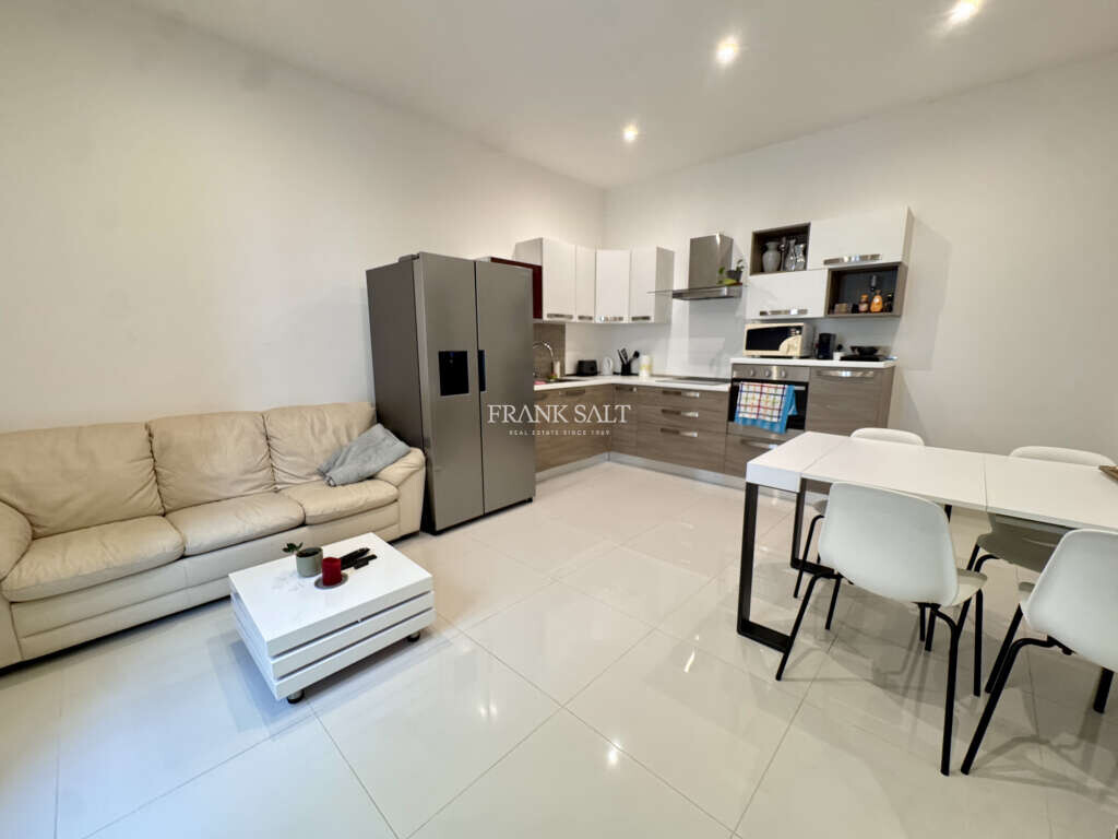 Sliema, 4 Bedrooms Bedrooms, ,4 BathroomsBathrooms,For Sale,FRSA-925878