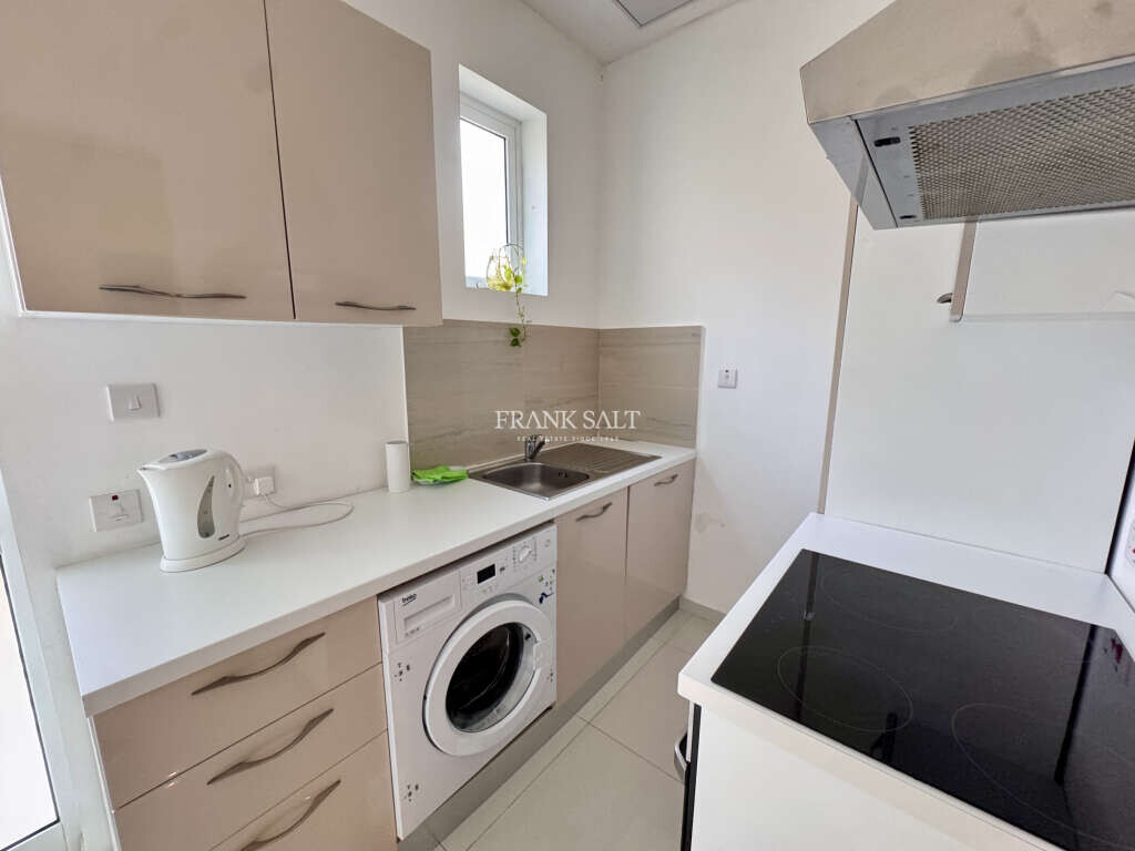 Sliema, 4 Bedrooms Bedrooms, ,4 BathroomsBathrooms,For Sale,FRSA-925878