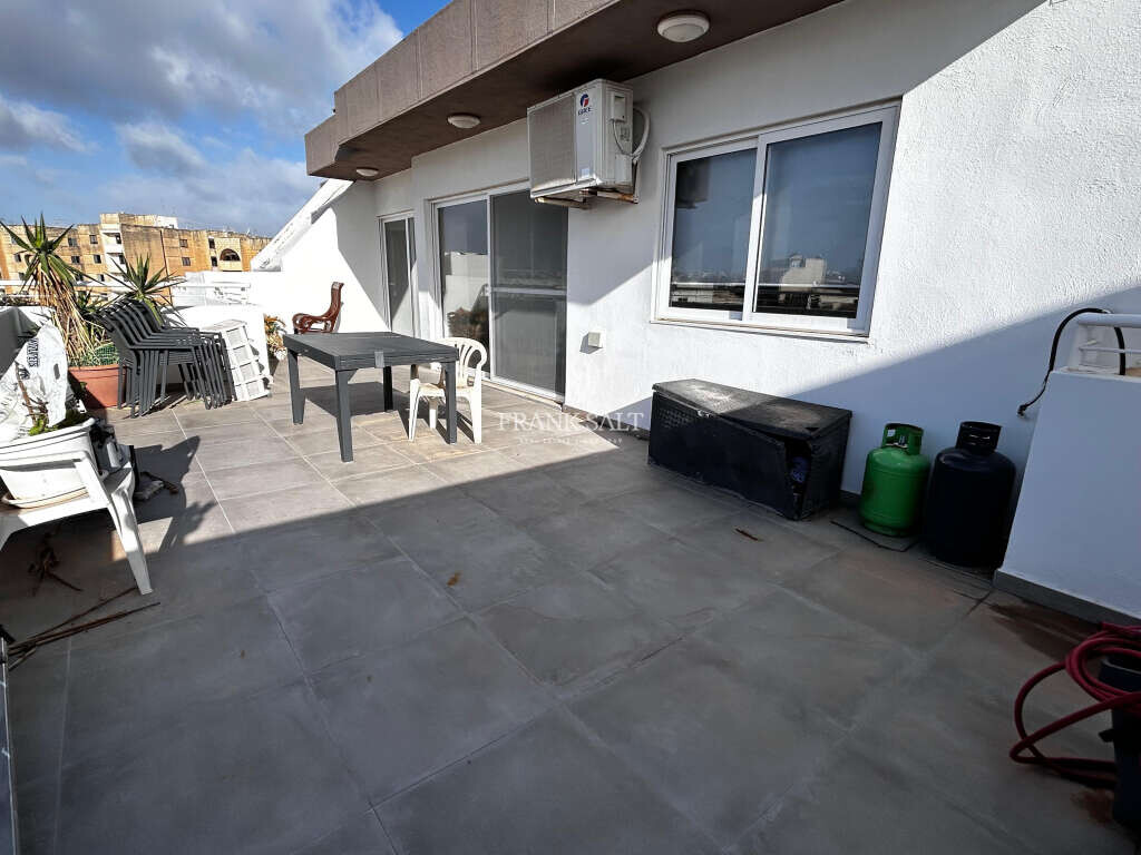 Zejtun, 3 Bedrooms Bedrooms, ,1 BathroomBathrooms,For Sale,FRSA-926067 Zejtun, 3 Bedrooms Bedrooms, ,1 BathroomBathrooms,For Sale,FRSA-926067