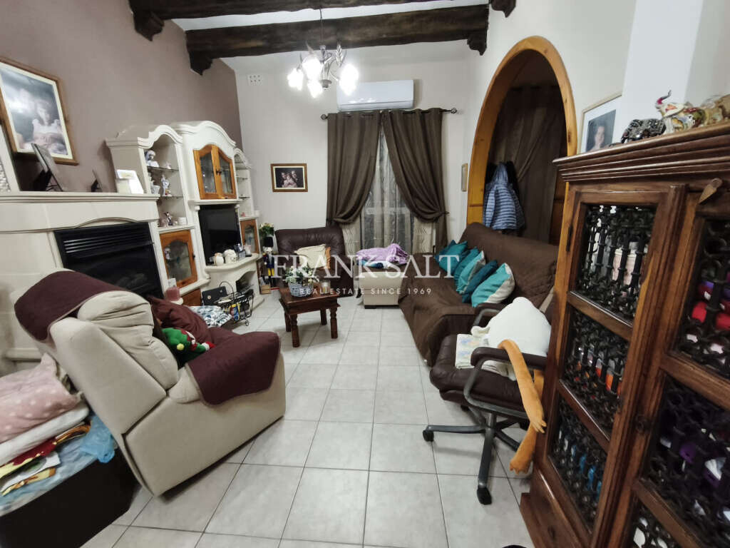 Pieta, 3 Bedrooms Bedrooms, ,1 BathroomBathrooms,For Sale,FRSA-926046