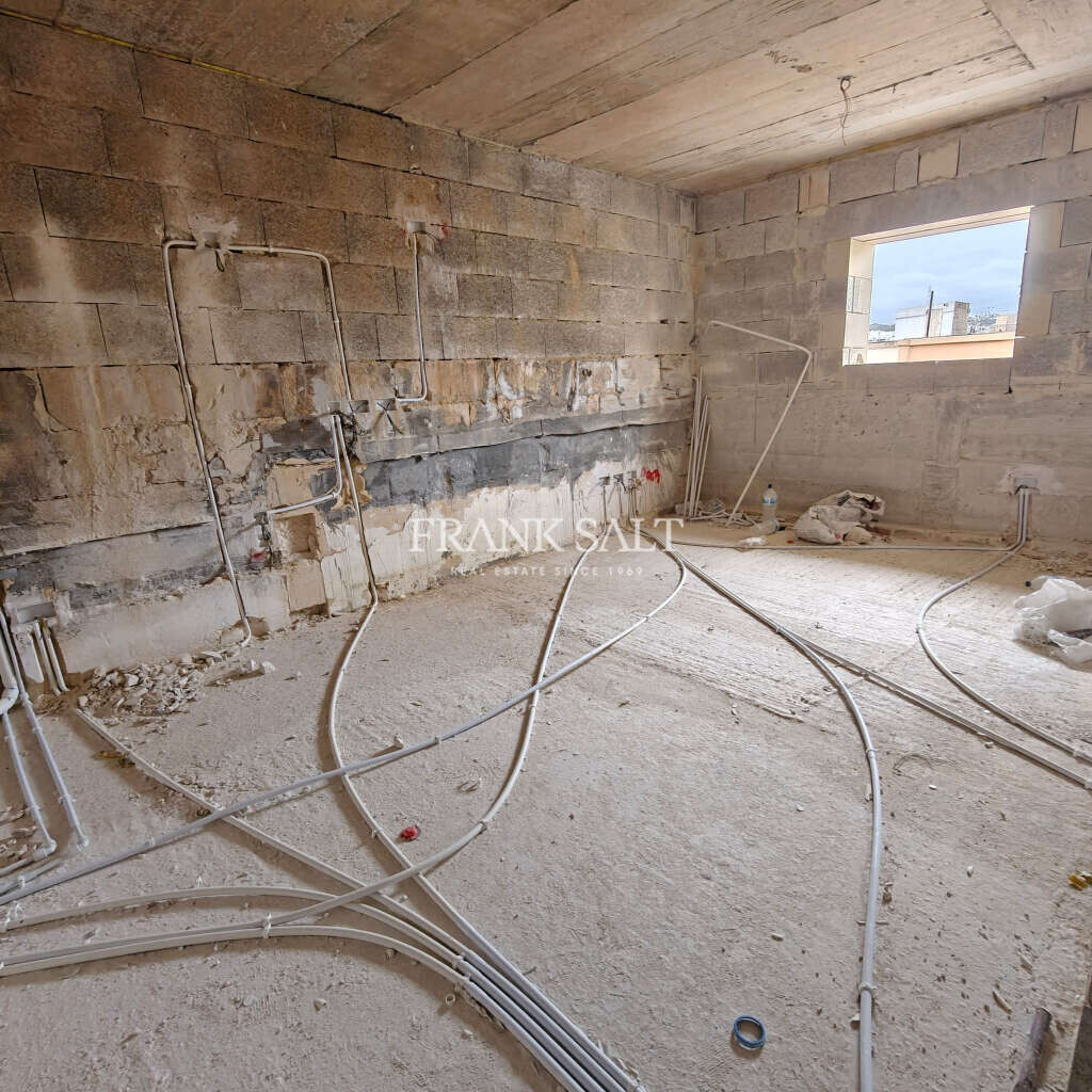 Birkirkara, 2 Bedrooms Bedrooms, ,1 BathroomBathrooms,For Sale,FRSA-925916