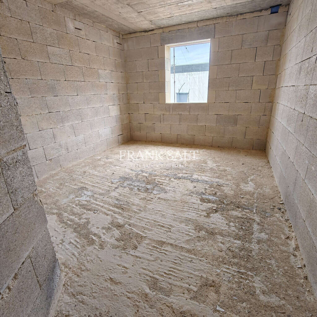 Birkirkara, 1 Bedroom Bedrooms, ,1 BathroomBathrooms,For Sale,FRSA-925912