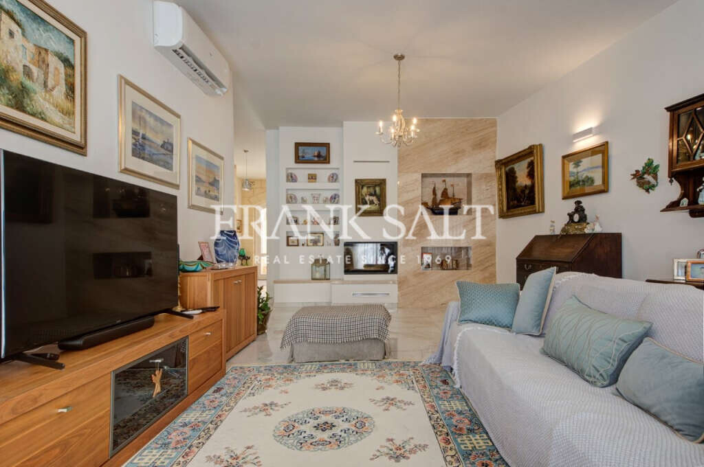 Naxxar, 5 Bedrooms Bedrooms, ,3 BathroomsBathrooms,For Sale,FRSA-921714