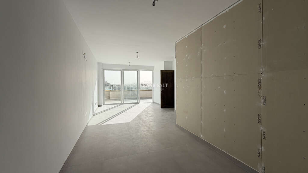 Attard, 3 Bedrooms Bedrooms, ,2 BathroomsBathrooms,For Sale,FRSA-925964