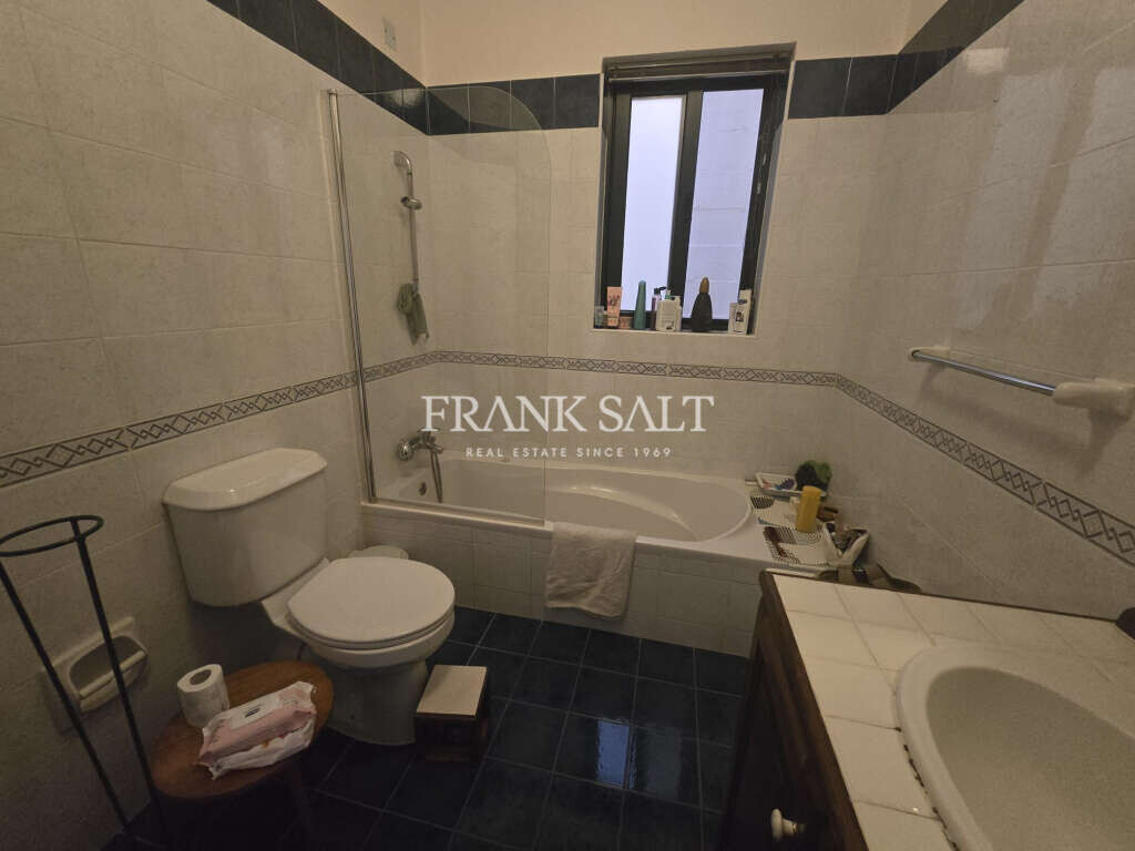 Santa Lucija (Gozo), Gozo, 2 Bedrooms Bedrooms, ,1 BathroomBathrooms,For Sale,FRSA-924212