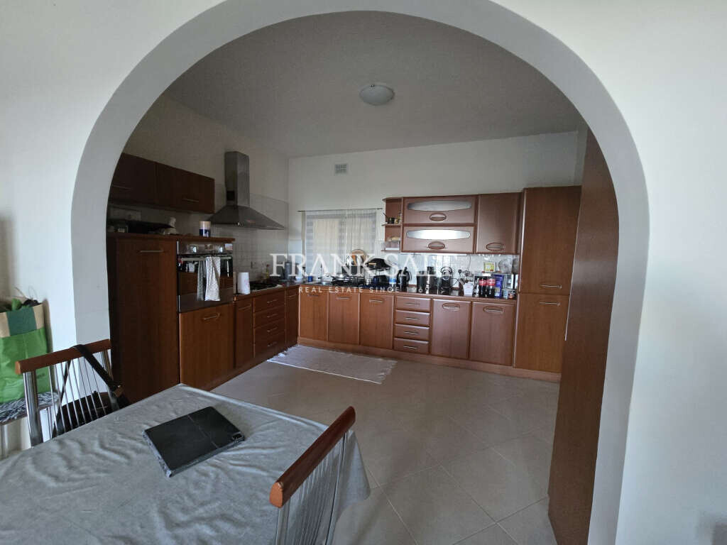 Santa Lucija (Gozo), Gozo, 2 Bedrooms Bedrooms, ,1 BathroomBathrooms,For Sale,FRSA-924212