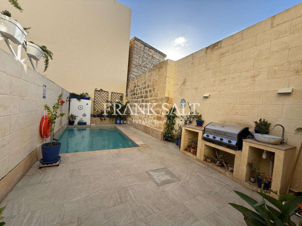 Nadur, Gozo, 3 Bedrooms Bedrooms, ,1 BathroomBathrooms,For Sale,FRSA-923750