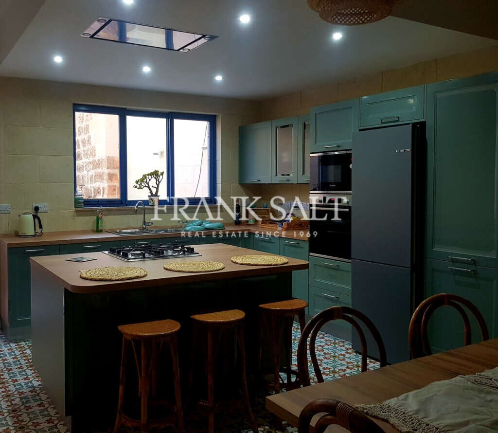 Nadur, Gozo, 3 Bedrooms Bedrooms, ,1 BathroomBathrooms,For Sale,FRSA-923750