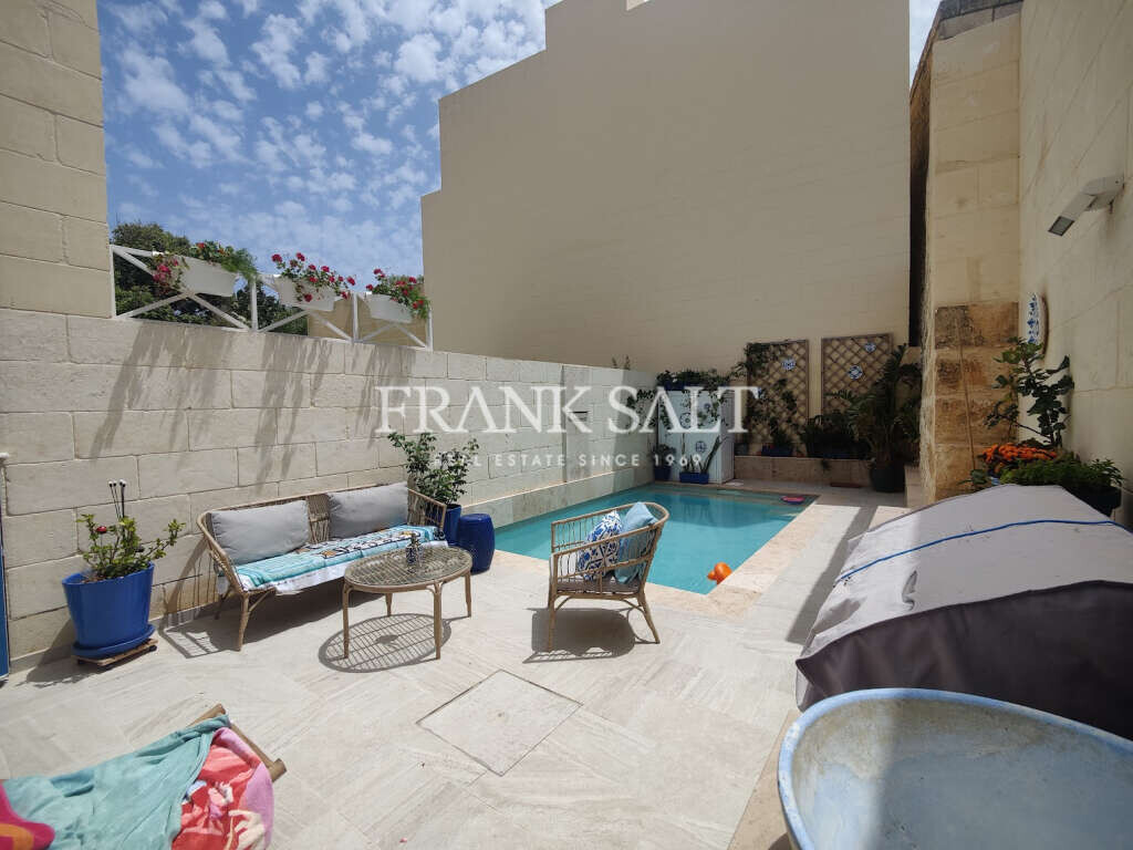 Nadur, Gozo, 3 Bedrooms Bedrooms, ,1 BathroomBathrooms,For Sale,FRSA-923750