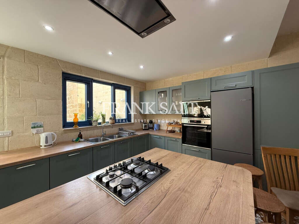 Nadur, Gozo, 3 Bedrooms Bedrooms, ,1 BathroomBathrooms,For Sale,FRSA-923750