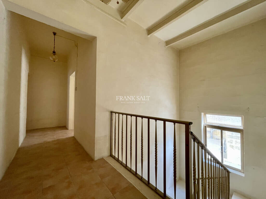 Vittoriosa, 3 Bedrooms Bedrooms, ,For Sale,FRSA-752734