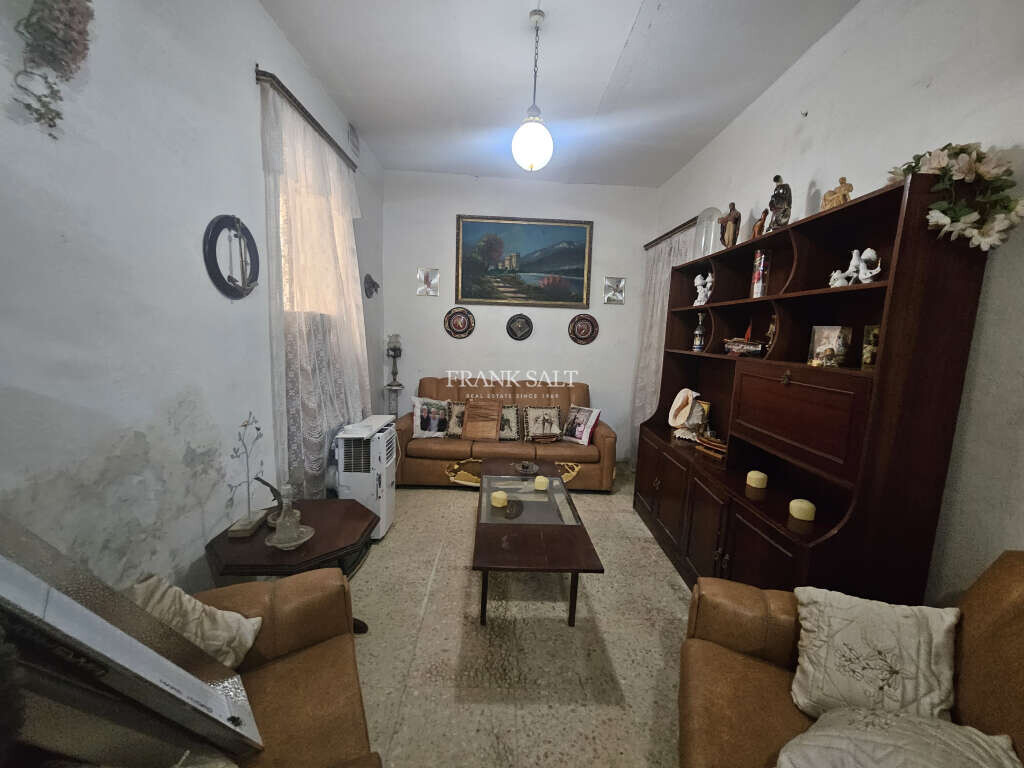 Senglea, 4 Bedrooms Bedrooms, ,3 BathroomsBathrooms,For Sale,FRSA-925712