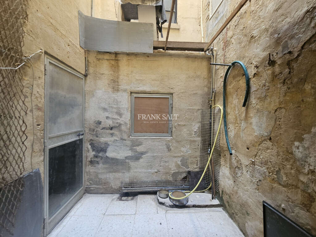 Senglea, 4 Bedrooms Bedrooms, ,3 BathroomsBathrooms,For Sale,FRSA-925712