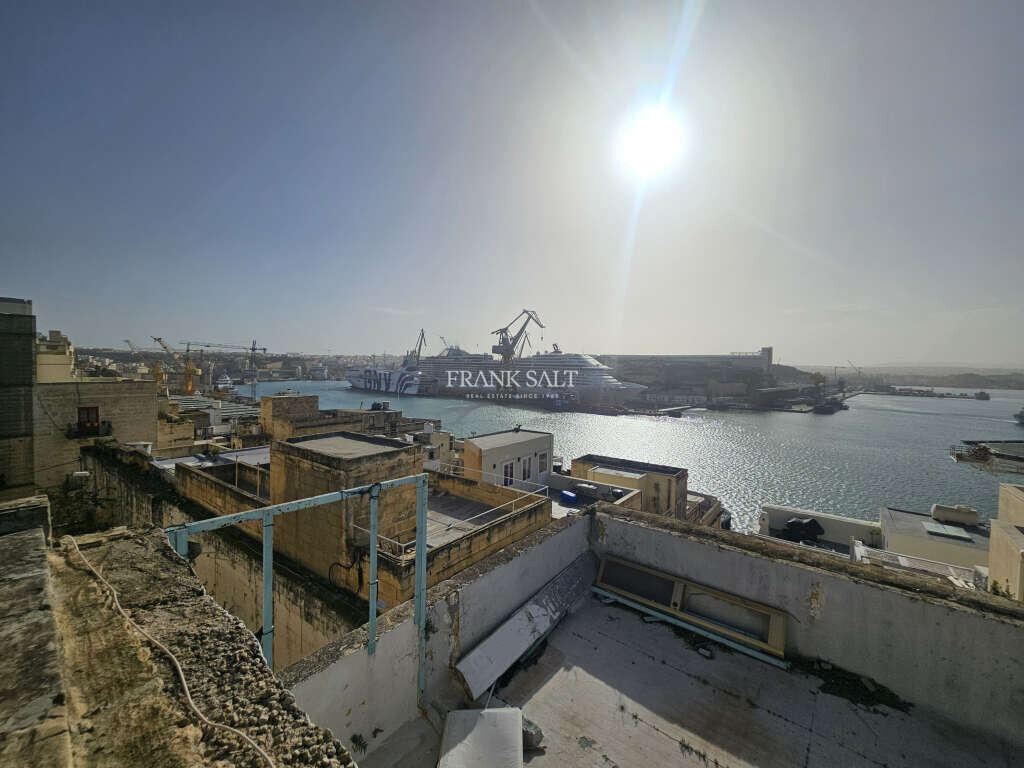 Senglea, 4 Bedrooms Bedrooms, ,3 BathroomsBathrooms,For Sale,FRSA-925712