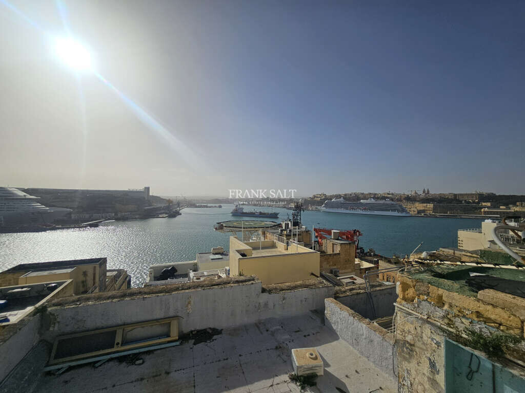 Senglea, 4 Bedrooms Bedrooms, ,3 BathroomsBathrooms,For Sale,FRSA-925712