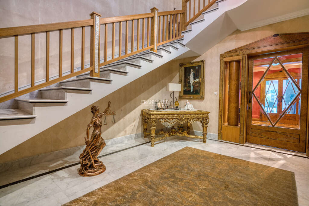 Mosta, 4 Bedrooms Bedrooms, ,3 BathroomsBathrooms,For Sale,FRSA-925768