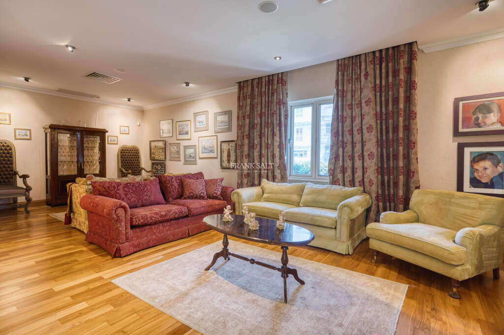 Mosta, 4 Bedrooms Bedrooms, ,3 BathroomsBathrooms,For Sale,FRSA-925768