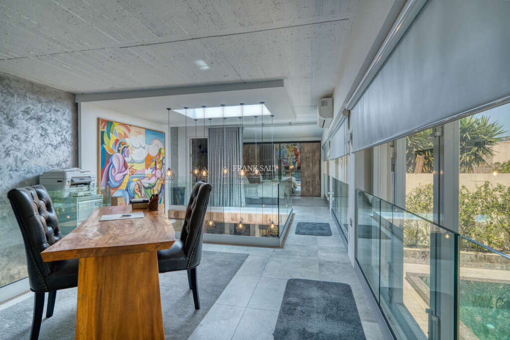 Mosta, 4 Bedrooms Bedrooms, ,3 BathroomsBathrooms,For Sale,FRSA-925768