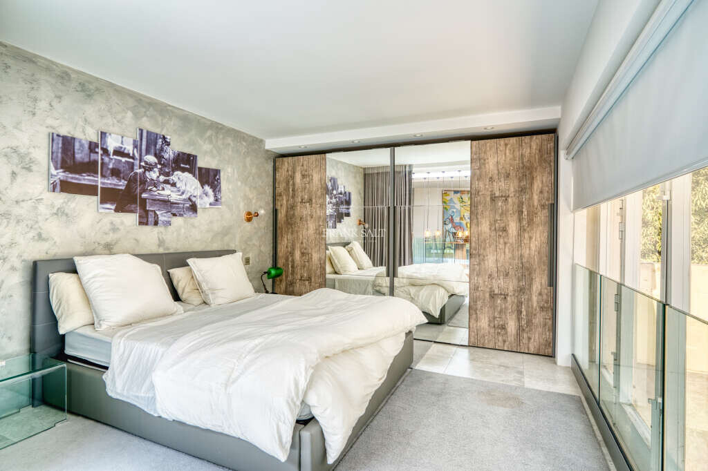 Mosta, 4 Bedrooms Bedrooms, ,3 BathroomsBathrooms,For Sale,FRSA-925768