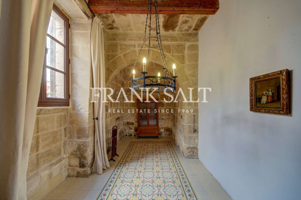 Attard, 3 Bedrooms Bedrooms, ,3 BathroomsBathrooms,For Sale,FRSA-922936