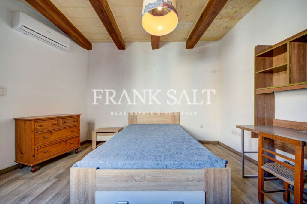 Attard, 3 Bedrooms Bedrooms, ,3 BathroomsBathrooms,For Sale,FRSA-922936