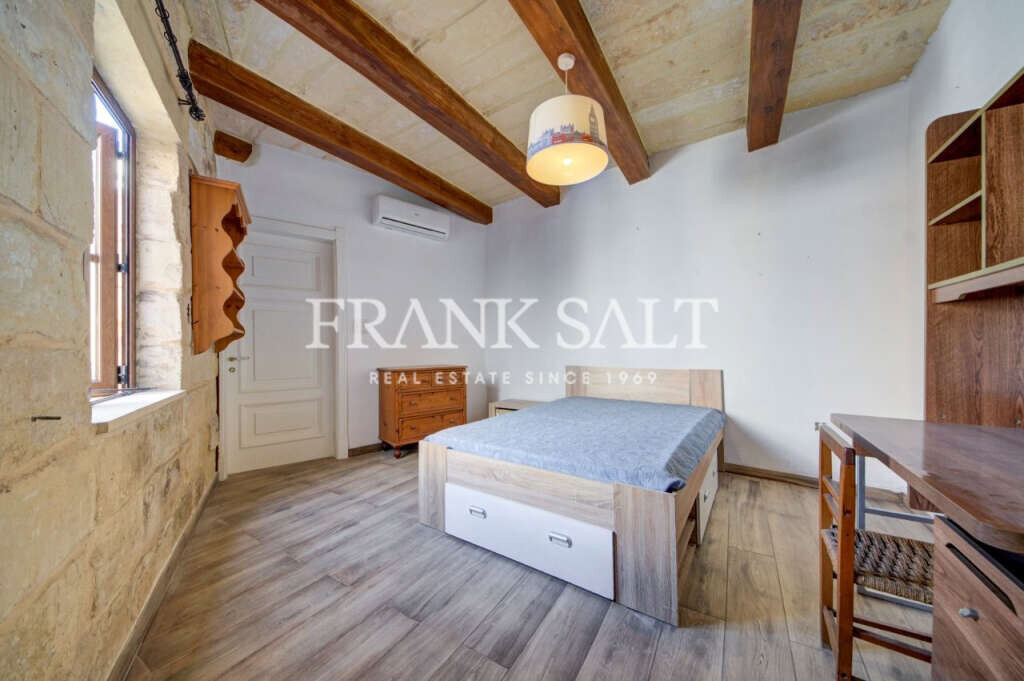 Attard, 3 Bedrooms Bedrooms, ,3 BathroomsBathrooms,For Sale,FRSA-922936
