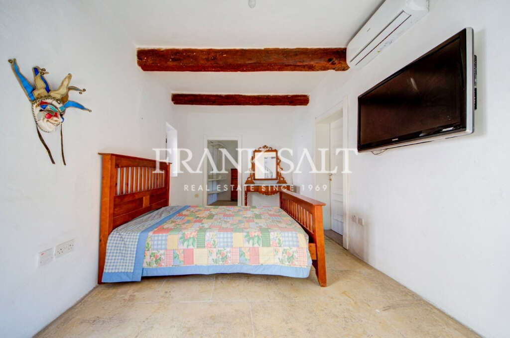 Attard, 3 Bedrooms Bedrooms, ,3 BathroomsBathrooms,For Sale,FRSA-922936